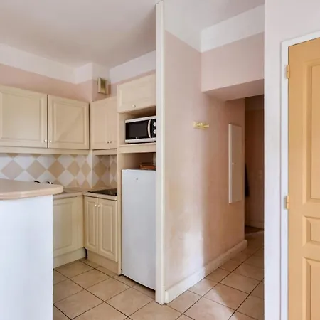 Apartment Francia - Maeva - Climatise 3 Pieces 4 Personnes - Selection Mae-6737 Cannes